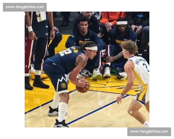 戈登 50 分 + 11 中 10 三分创纪录 空砍惜败勇士 戈登 50 分 + 11 中 10 三分创纪录 空砍惜败勇士